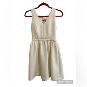Soprano Bow Back Skater Dress Size XS Off-White/Cream